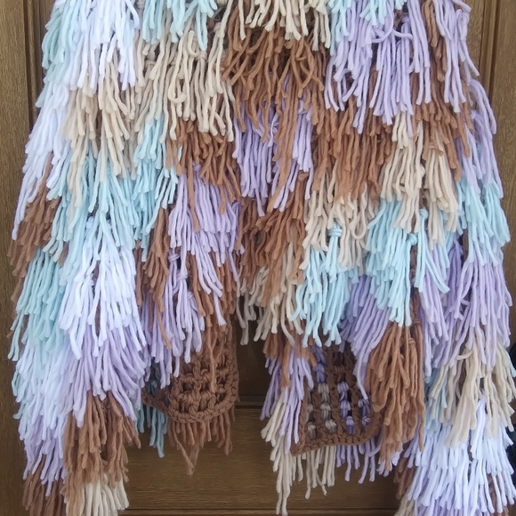 COPY - 💋NEW💎.. HOT AND DELICIOUS Fringe Shawl💋 - Picture 3 of 3
